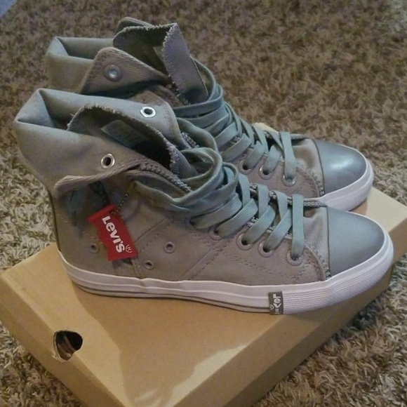 Levi's shoes - Picture 2 of 5